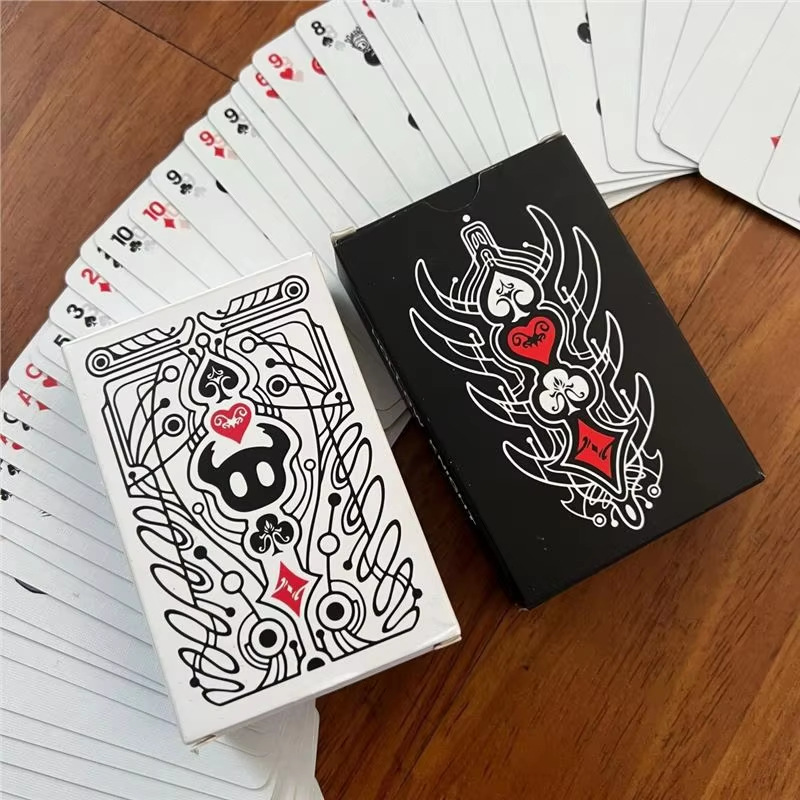 Hollow Knight Standard Poker C - Party Games Group incelemesi ve fiyatı